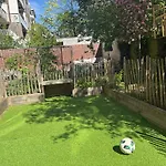 Spacious Apartment With Garden In City Centre