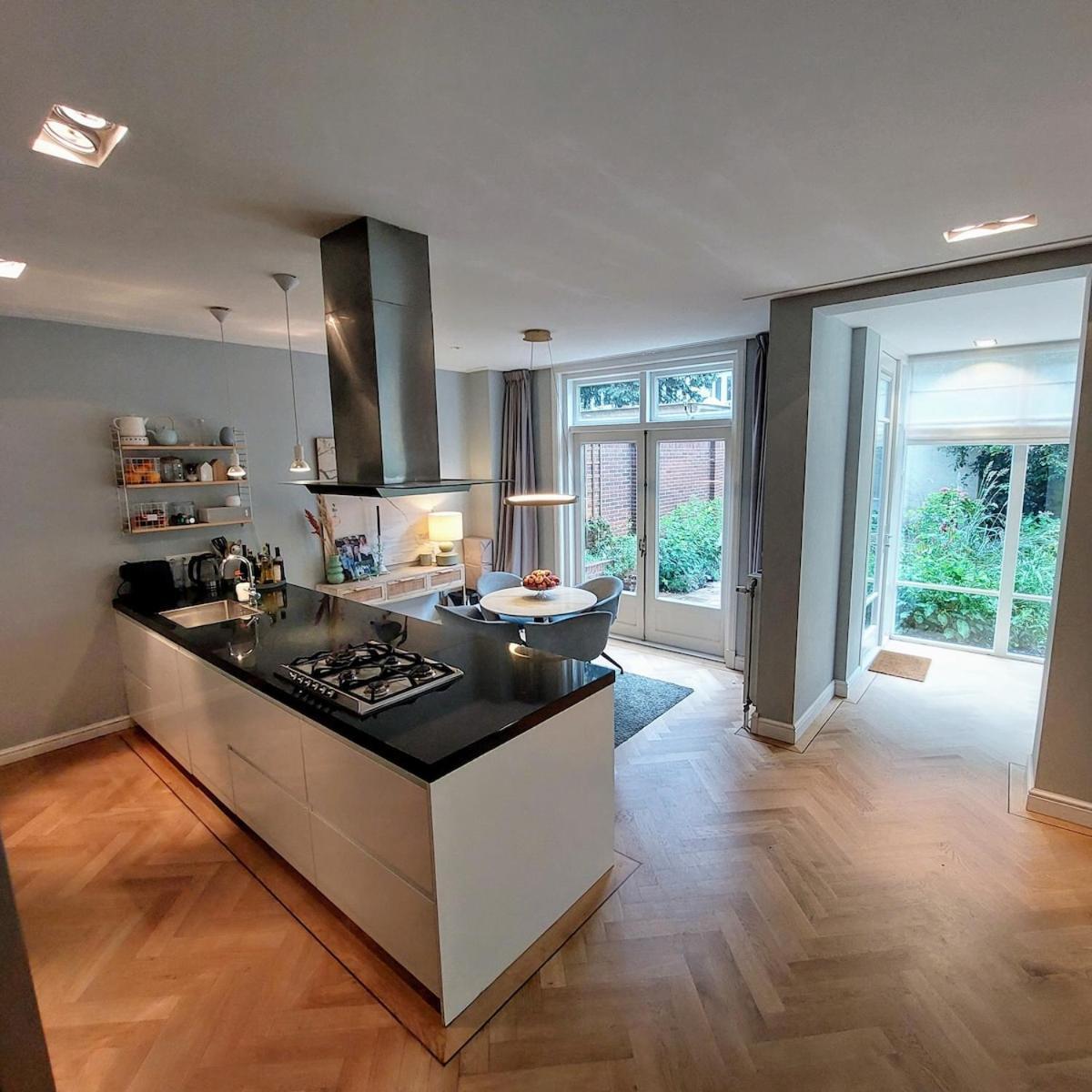 Apartment Spacious With Garden In Centre Amsterdam